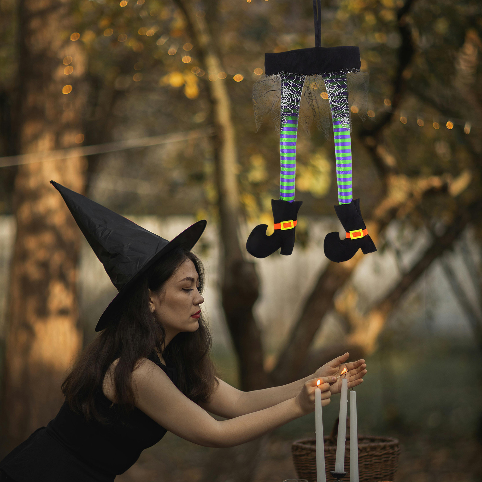 Halloweenowe wiszące nogi wied – Spider Web Halloween Decoration recenzja i cena