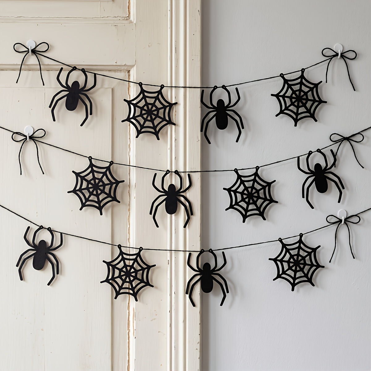 2 zestawy girland z pajęczynam – Spider Web Halloween Decoration recenzja i cena